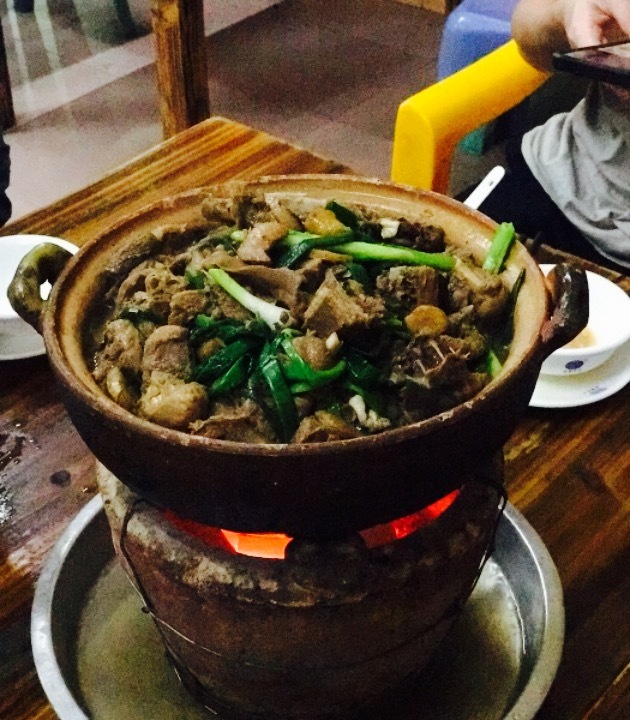 梅苑食街·啫啫鸡煲