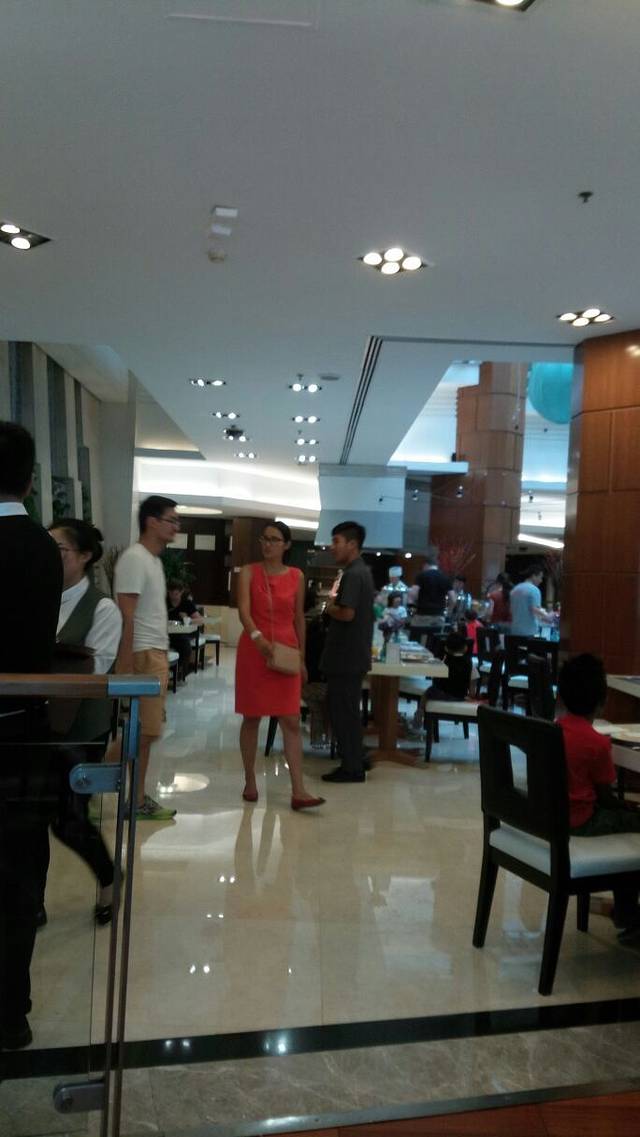 诺富特和平宾馆品坊餐厅