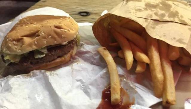 Whiz Burgers Drive-in