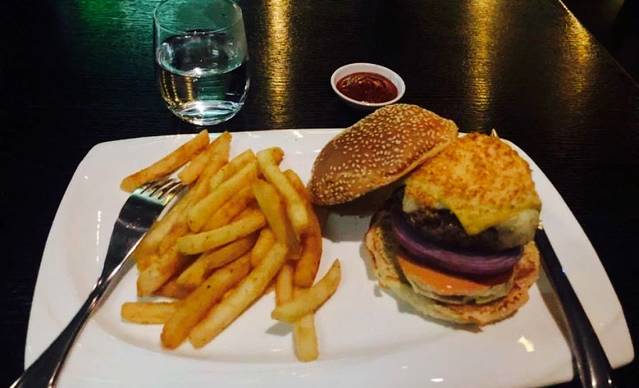 醇饮西餐音乐酒吧