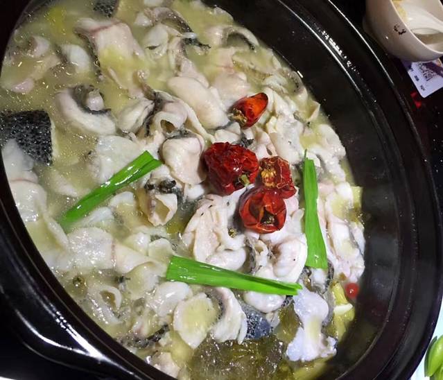 周渝食惦酸菜鱼(青浦店)