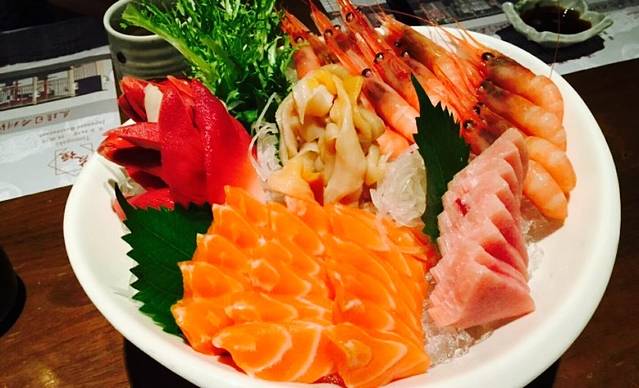 友垣日本料理铁板烧·海鲜自助餐(江门蓬江万达广场店)