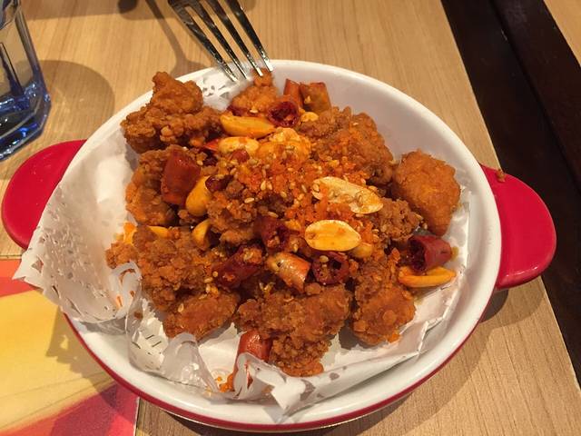 必胜客(诺亚新天地店)