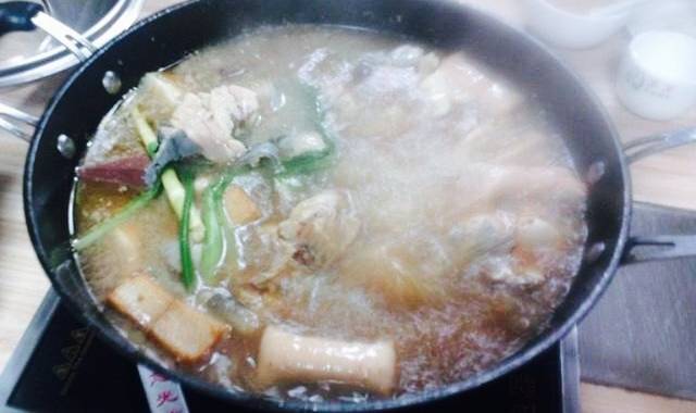 馋嘴鱼自助鱼锅(小街店)