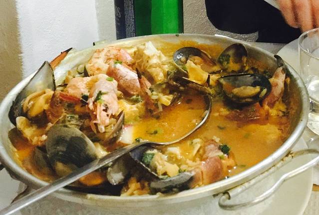 Marias de vinho tinto