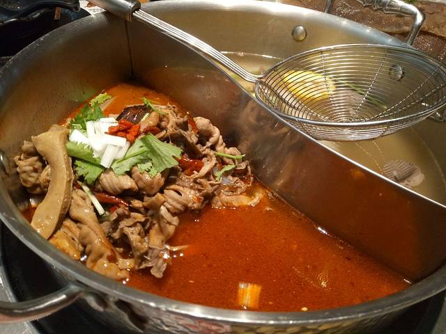 左庭右院鲜牛肉火锅(南京德基店)