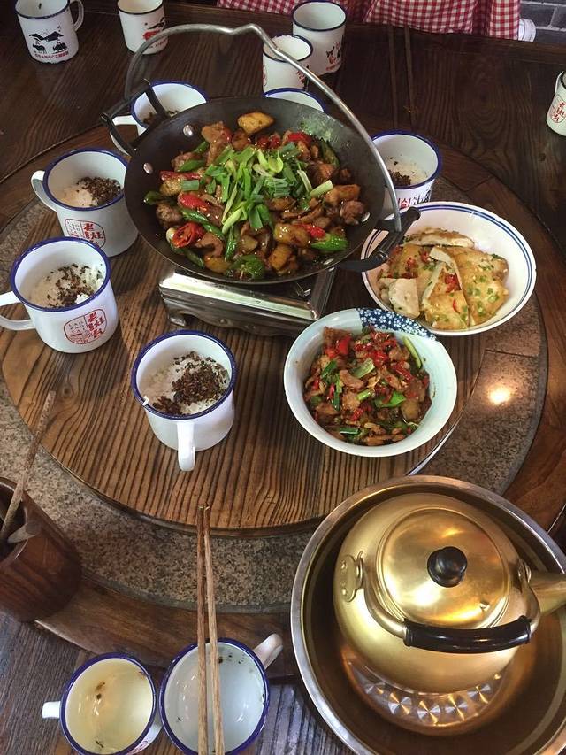 印象老灶台三下锅(天门山索道店)