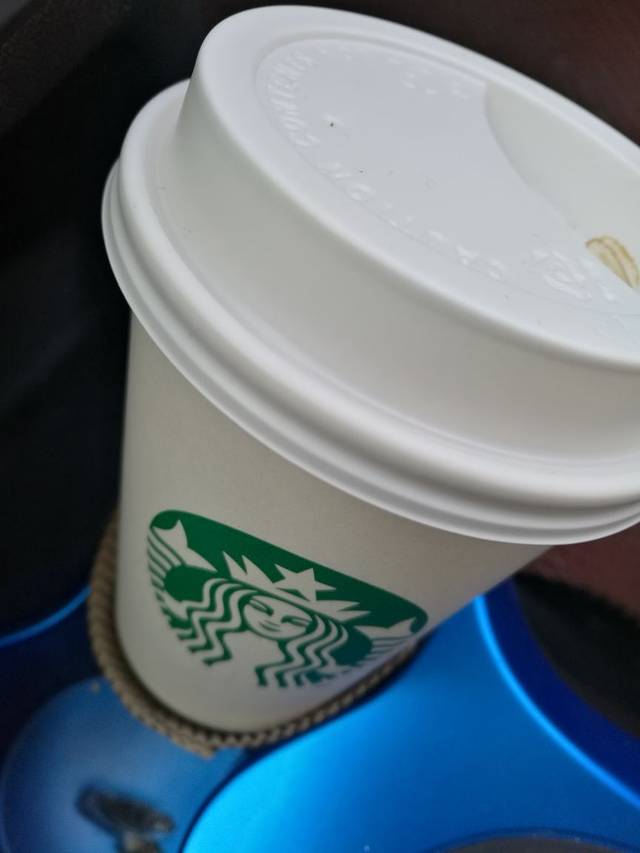 星巴克(奉贤南桥百联店)