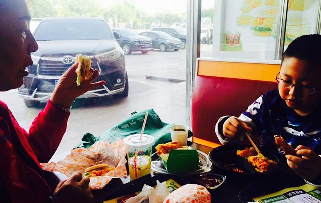 德克士(库尔勒天百店)