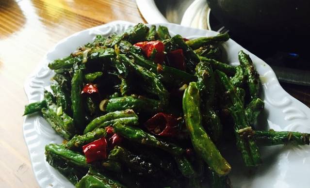 洪雅藤椒鸡(临江小区江城美食街店)