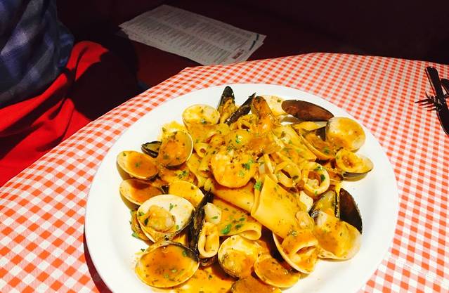 Tortoni's Pasta Pizza Vino