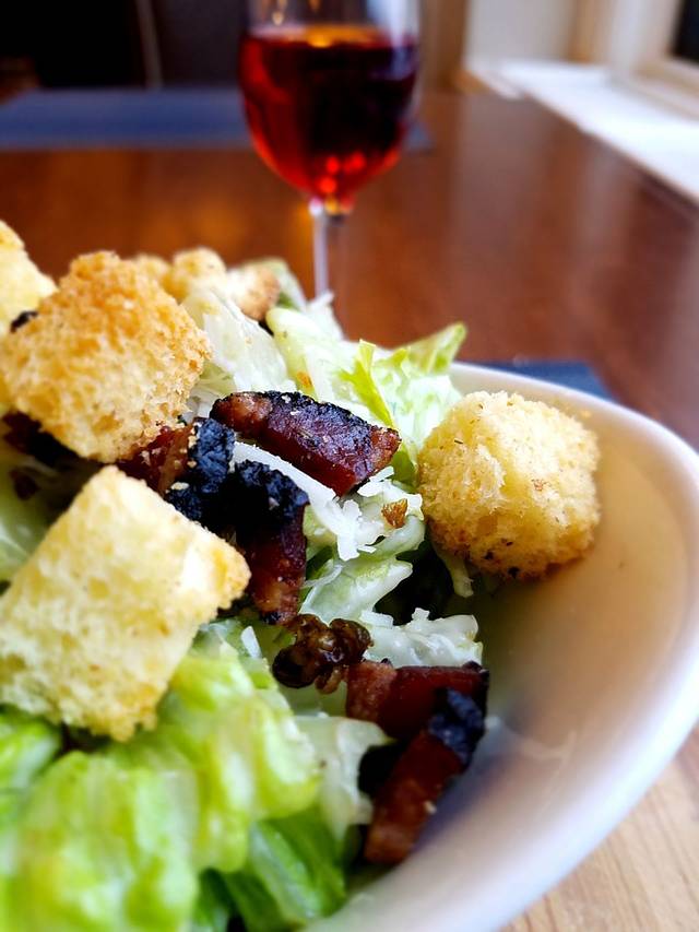 Fairview Bar & Restaurant