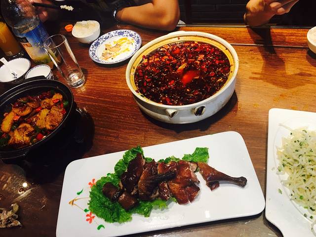 面辣子陕西家乡菜(西大街店)