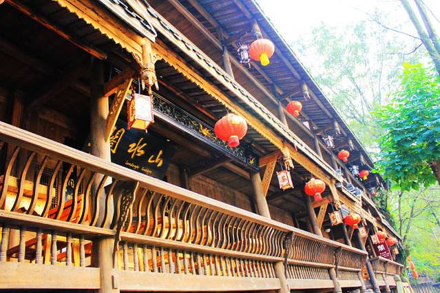 学府之家餐馆(西江花园店)