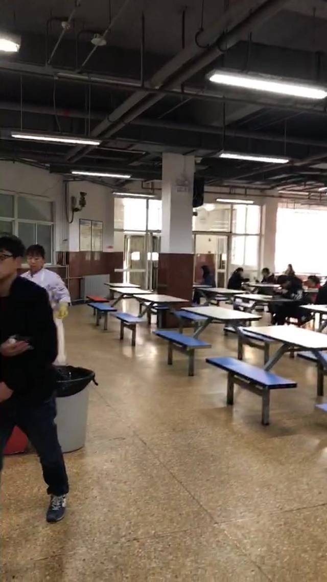 北京工商大学-东区食堂