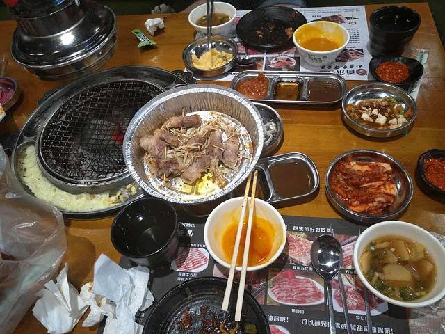 首尔朴宝·炭火烤肉(金沙店)