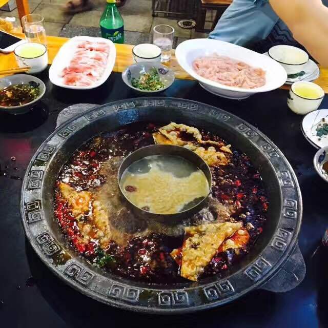 重庆小洞天九宫格火锅(学院路店)