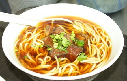 加州牛肉面(站前大街店)