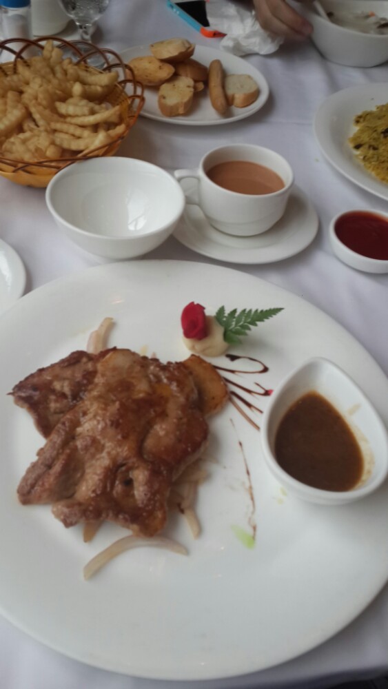 荷塘园林大酒店-中西餐厅