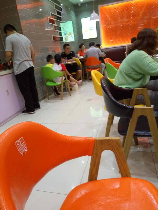 张亮麻辣烫(德州学院店)