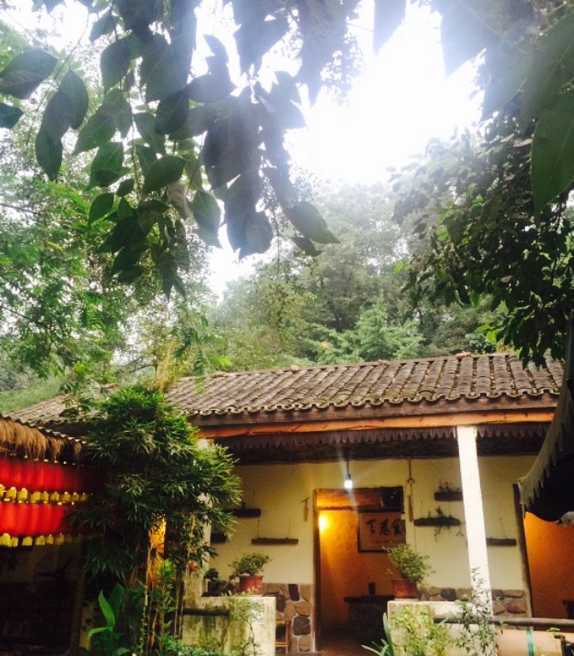 老妈灶房柴火鸡(香雪海路店)