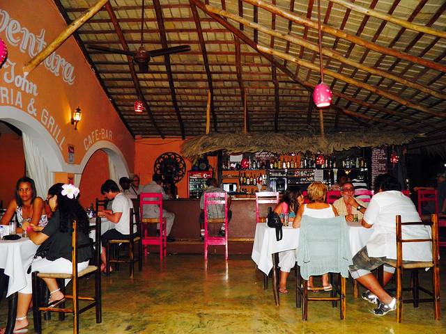 C L'Aventura de John