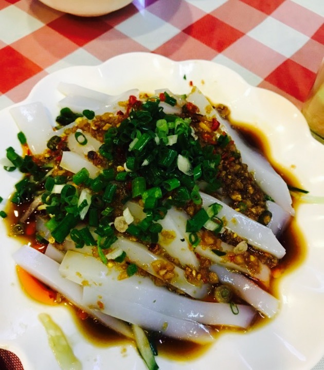 渔夫子乌鱼养生汤锅