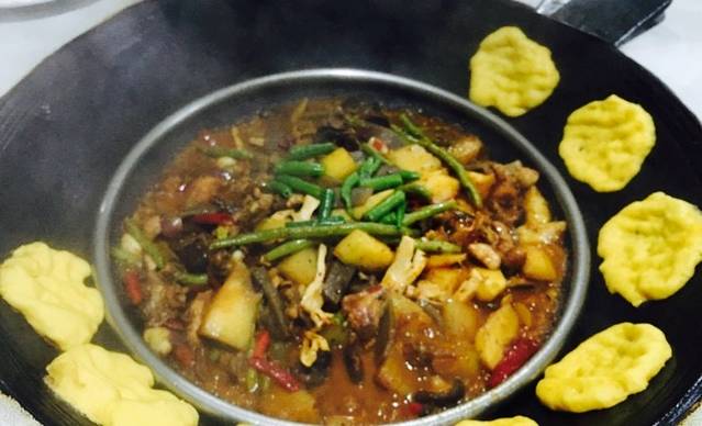 老柴房柴火鸡(航天立交店)