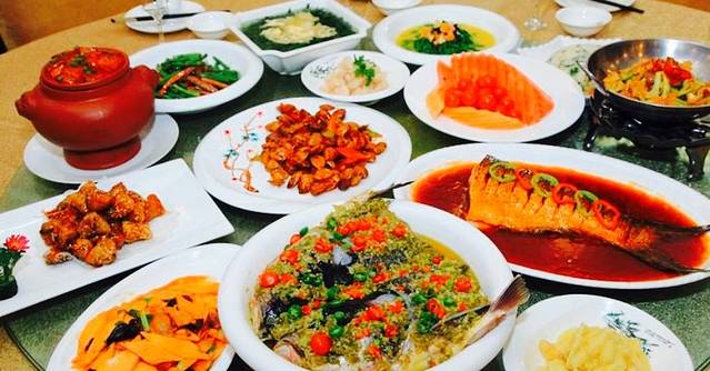 馨百酒店(莱芜人家中餐厅)