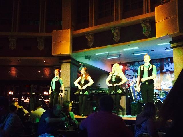 Raglan Road Irish Pub & Restaurant