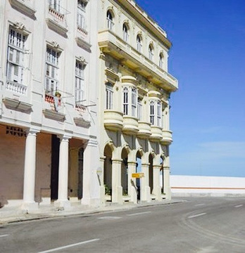 Prado No 12 Cafe
