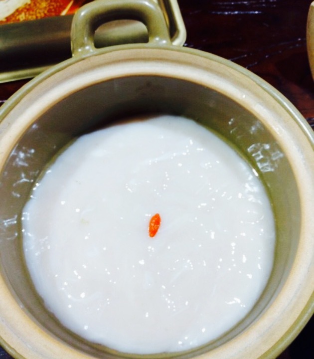 东巴婆婆云南鱼豆花火锅(大东门店)