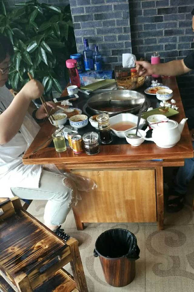 董记成都老火锅(和平路店)