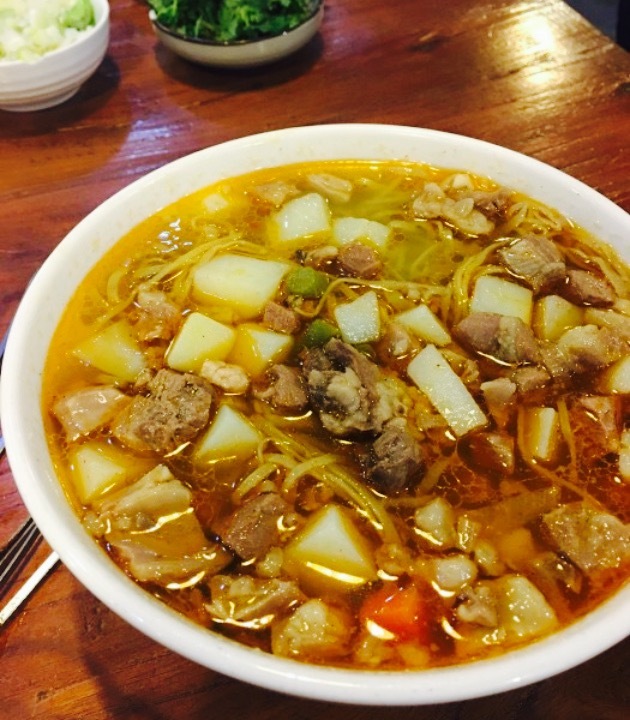 双城乡铁锅炖羊肉(莱安逸境店)