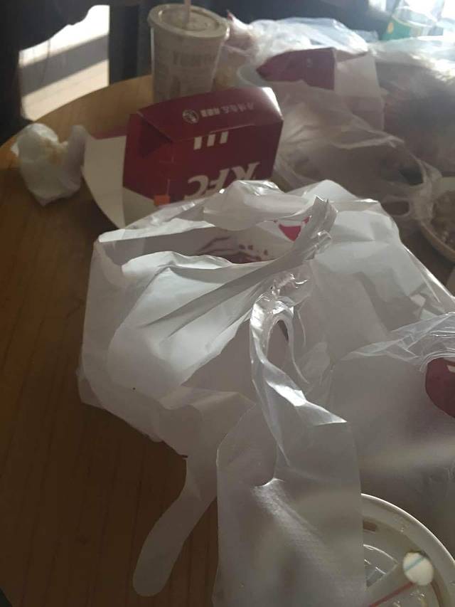 肯德基(三河星罗城店)