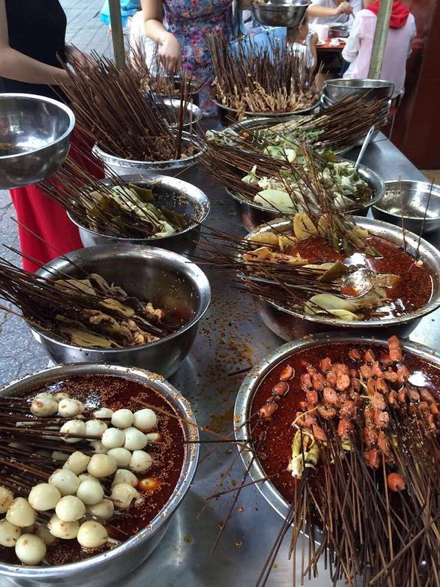 钵问·就是乐山钵钵鸡(春熙路店)