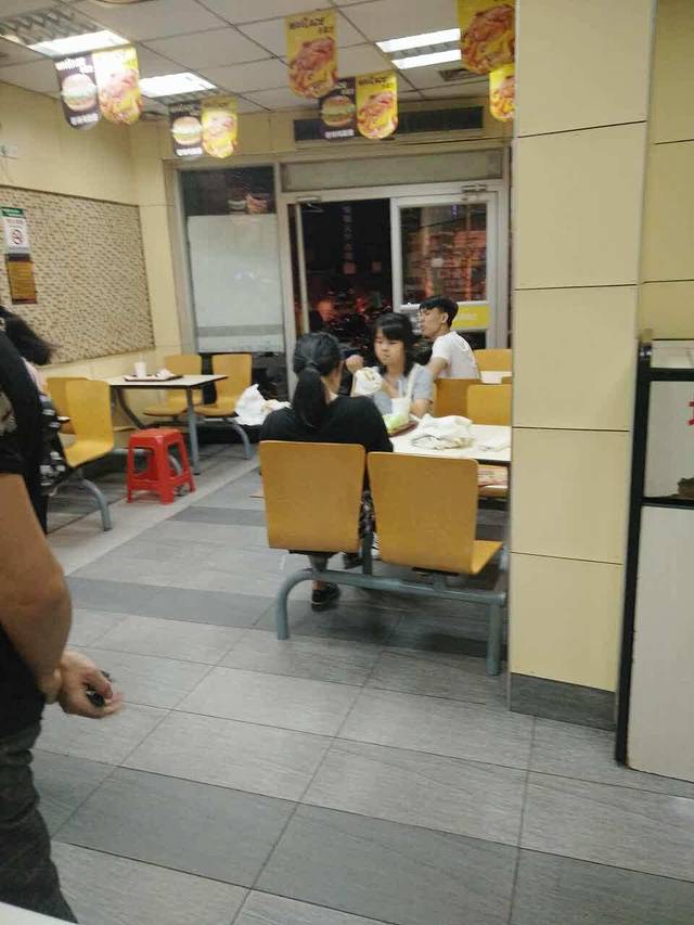 华莱士·全鸡汉堡(北流店)