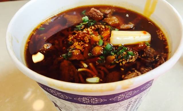 少东家襄阳牛肉面馆(保利广场店)