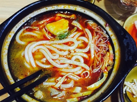 巧娘子云南过桥米线