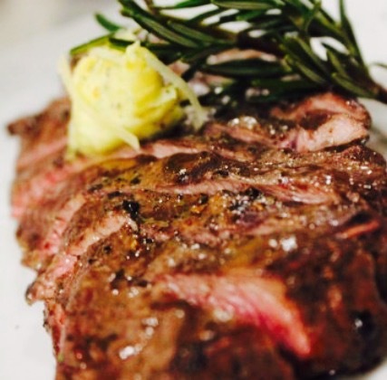 Bistecca e Vino Da Trattoria de la Plaza I Quinta Camacho