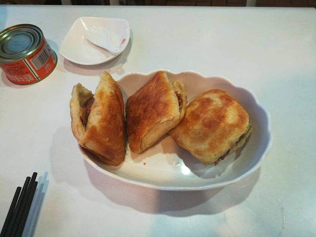 郝鸿来火烧(龙盛花园店)