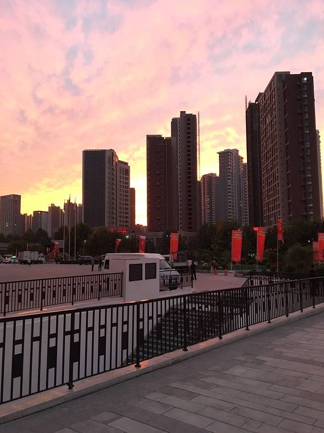 东莞路文化广场