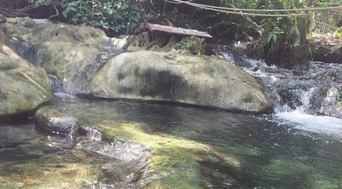 甲米温泉瀑布