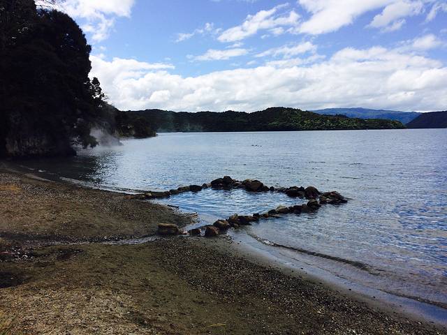 塔拉韦拉热水滩