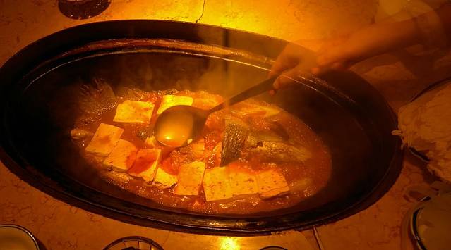 一柴一灶铁锅炖(白山路店)