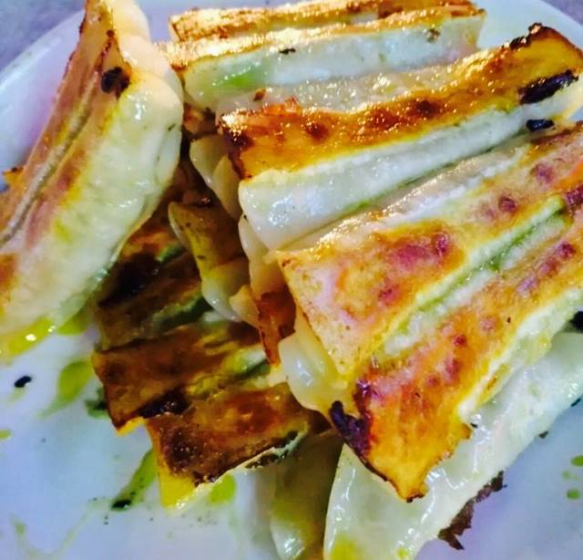 小绿伞锅贴店(建章路店)