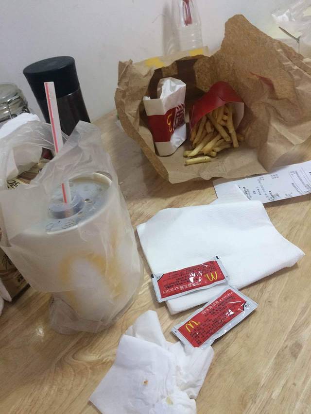 麦当劳(麒丰店)