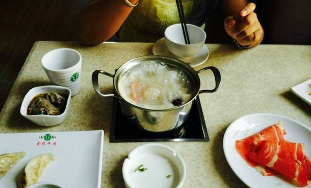 爱伲牛肉火锅自助(景谷店)