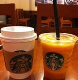 星巴克(太仓华旭财富中心店)