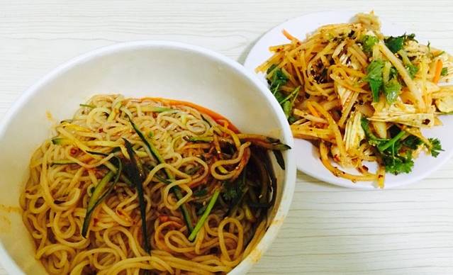 顺玉朝鲜冷面店